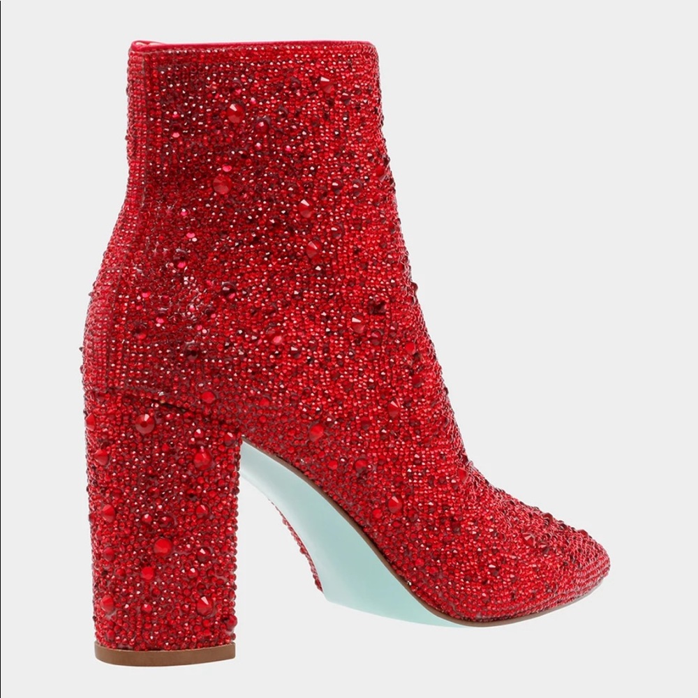 NEW with box! Betsy Johnson Cady boot